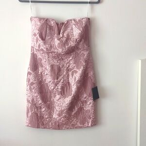 Cue the Cocktails Mauve Floral Jacquard Strapless Bodycon Dress